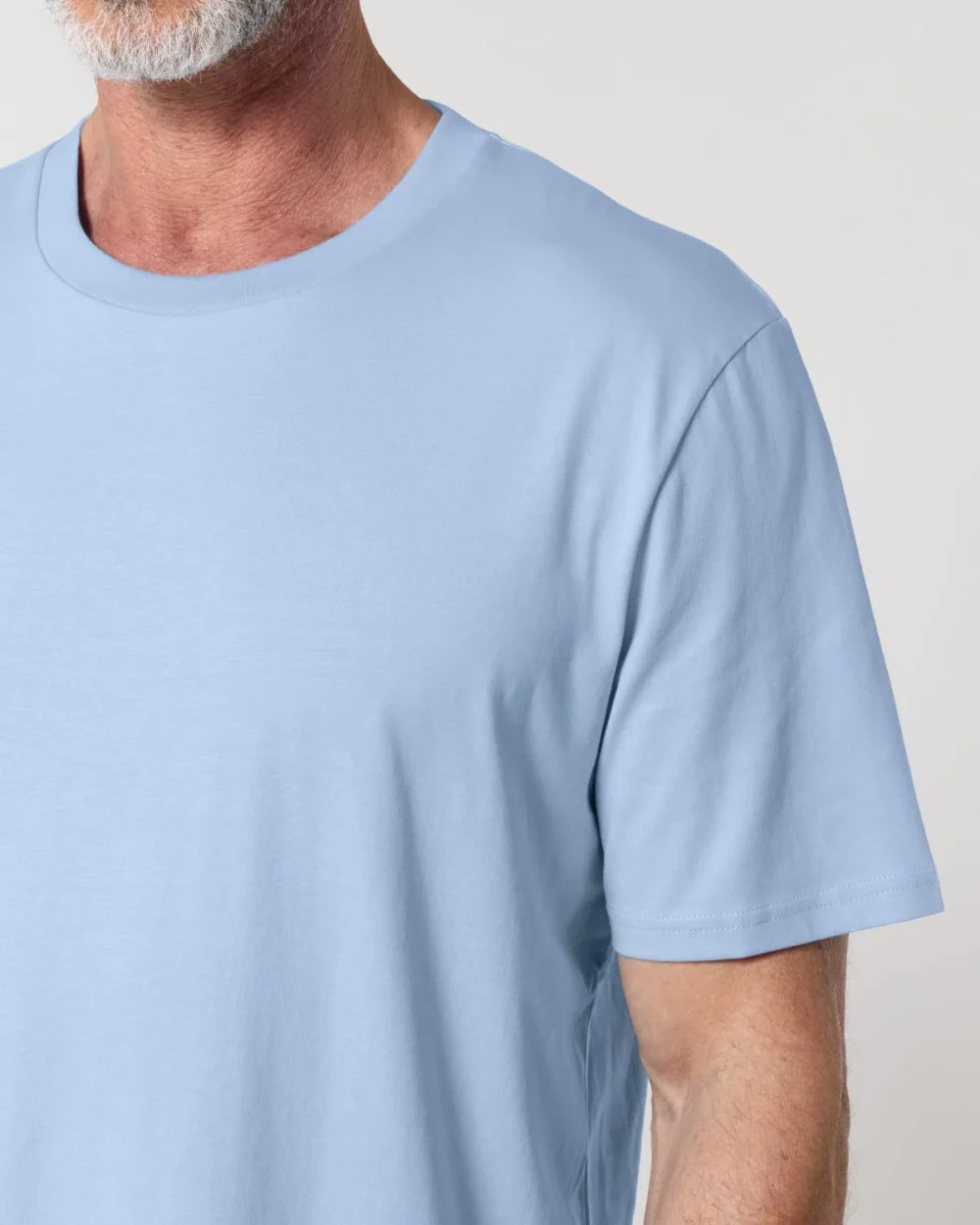 T-shirt bio unisexe Creator 2.0 coloris Blue Soul, détail porté