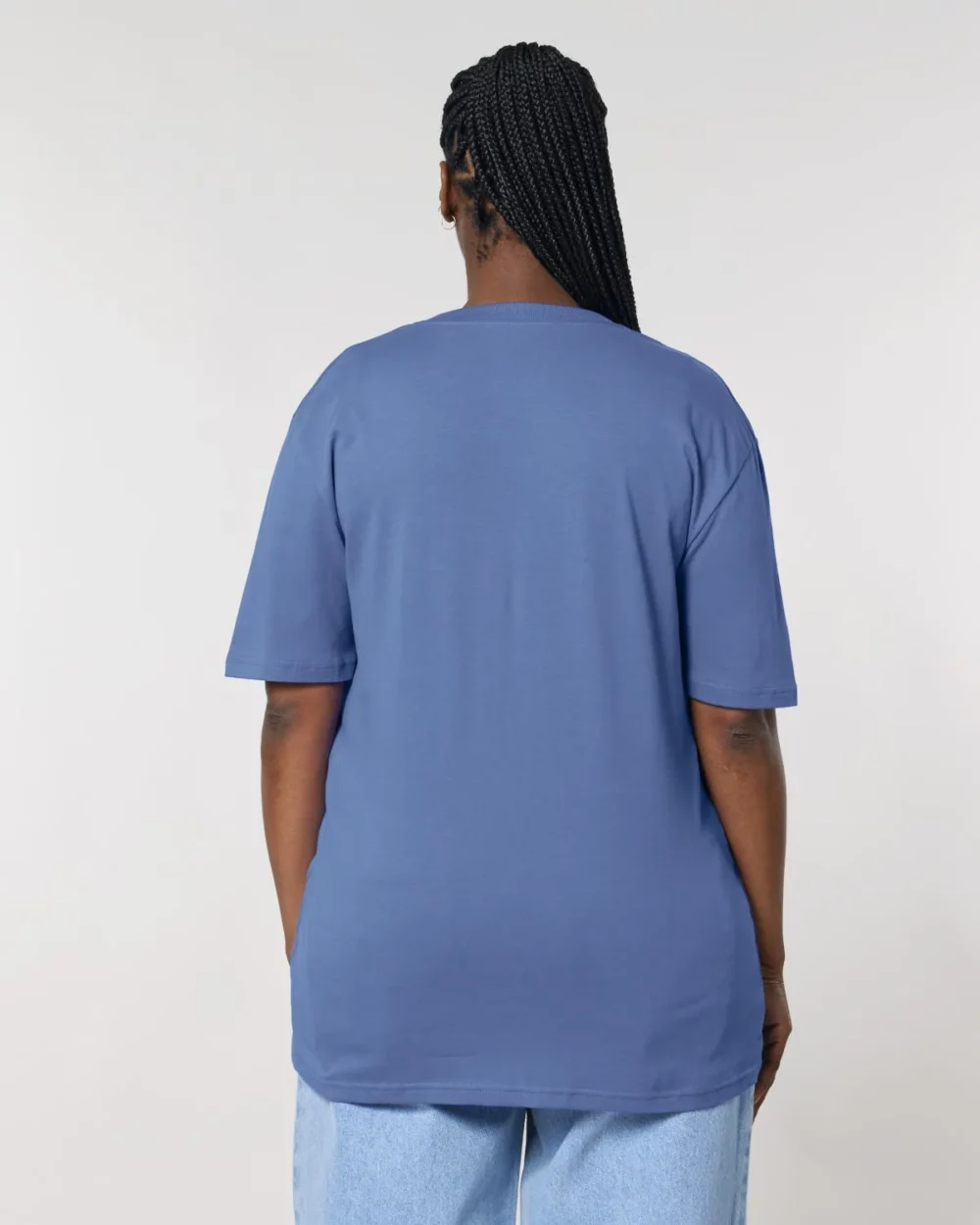 T-shirt bio unisexe Creator 2.0 coloris Bright Blue, porté, vue de dos
