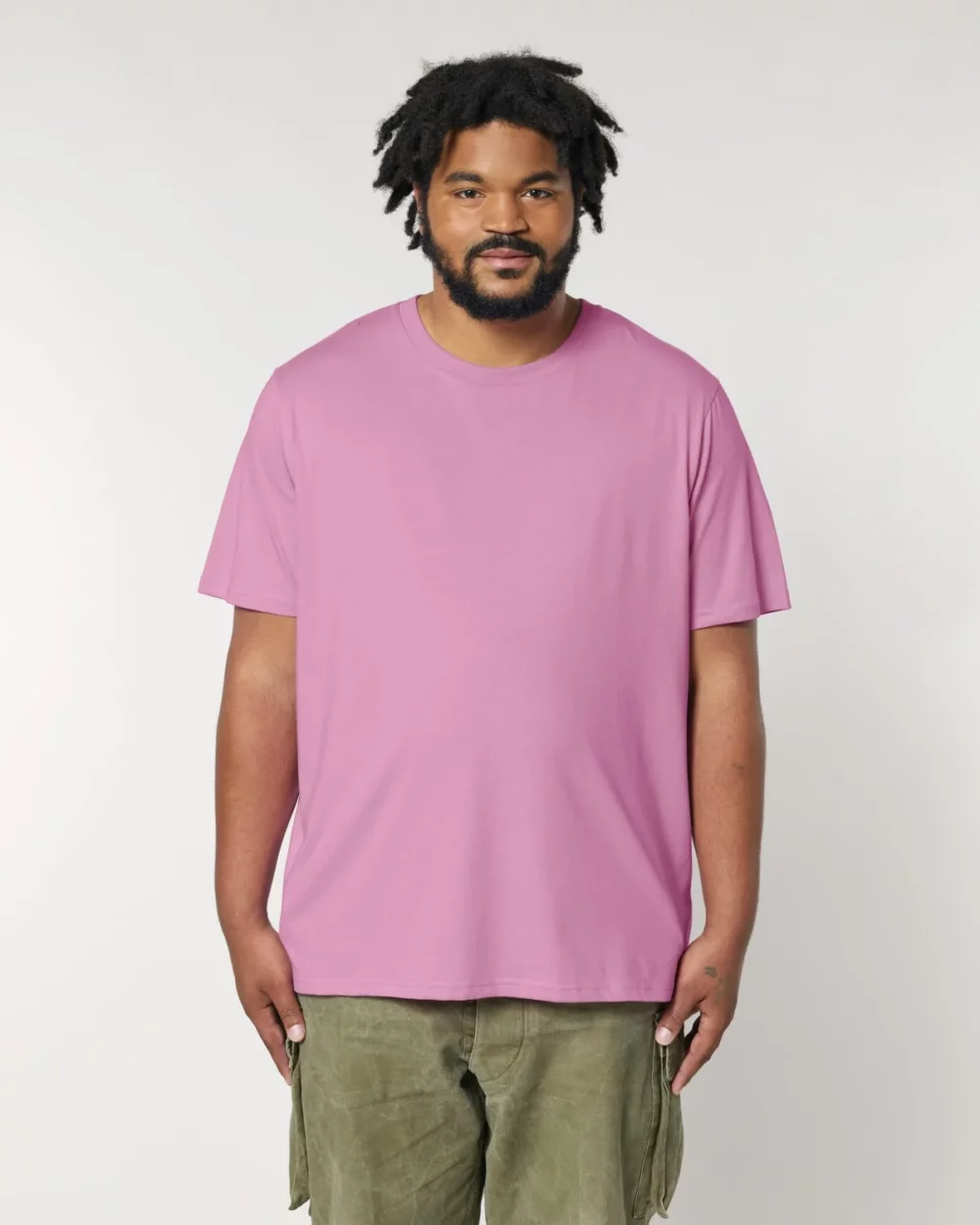 T-shirt bio unisexe Creator 2.0 coloris Bubble Pink, porté, vue de face