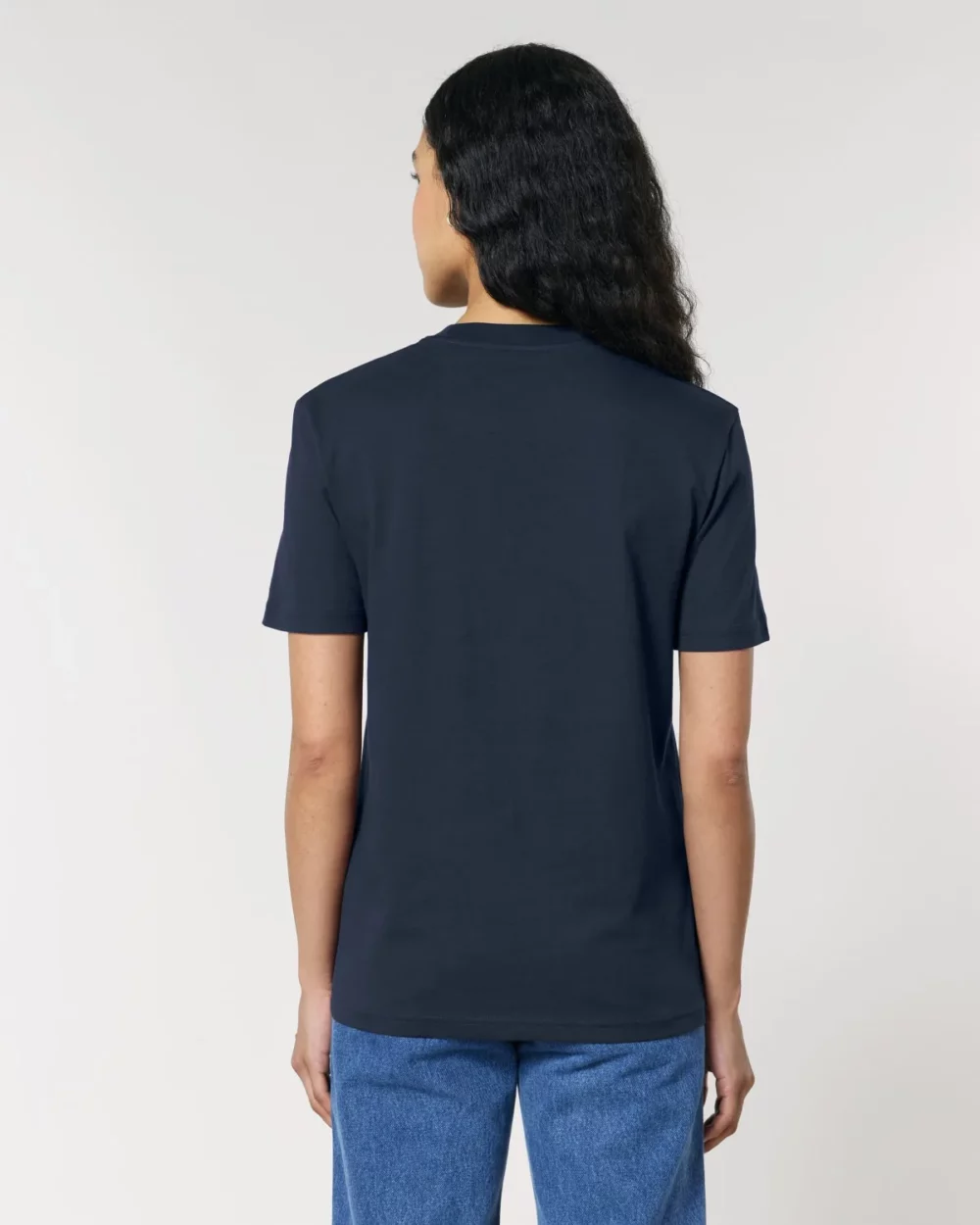 T-shirt bio unisexe Creator 2.0 coloris French Navy, porté, vue de dos