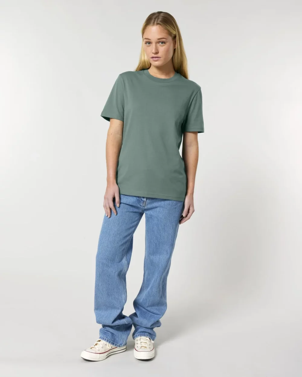 T-shirt bio unisexe Creator 2.0 coloris Green Bay, porté, vue de face