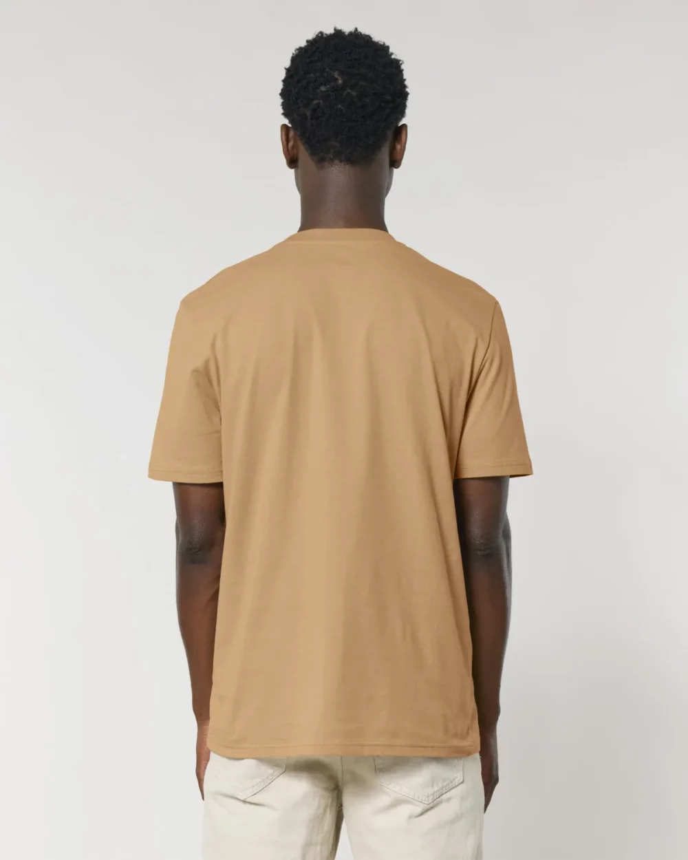 T-shirt bio unisexe Creator 2.0 coloris Latte, porté, vue de dos