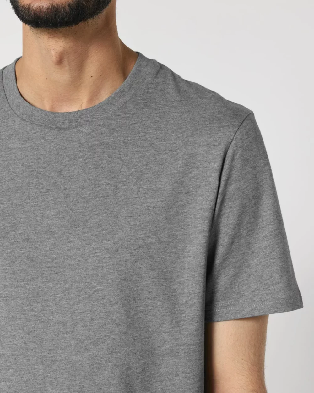 T-shirt bio unisexe Creator 2.0 coloris Mid Heather Grey, détail porté