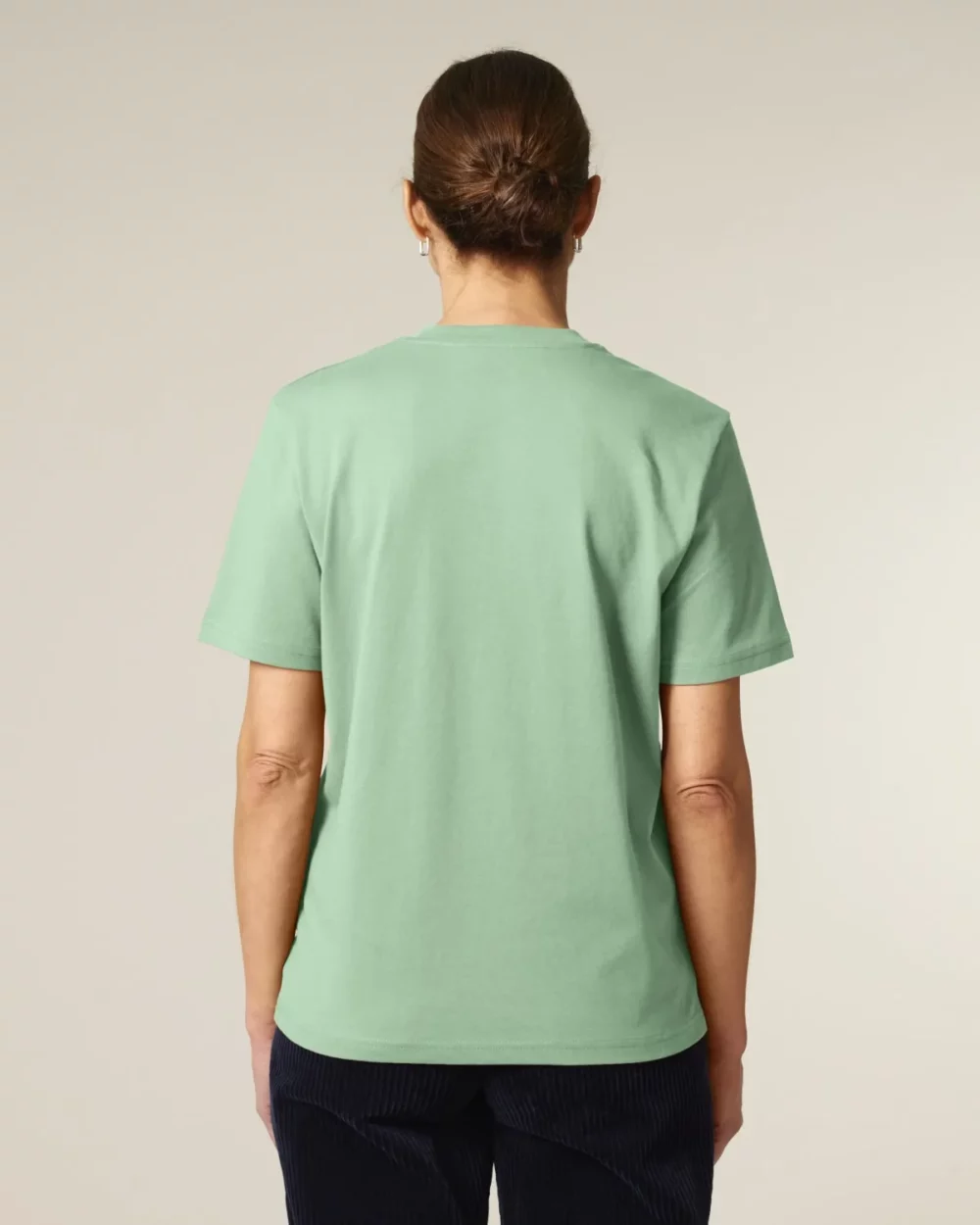 T-shirt bio unisexe Creator 2.0 coloris Misty Jade, porté, vue de dos