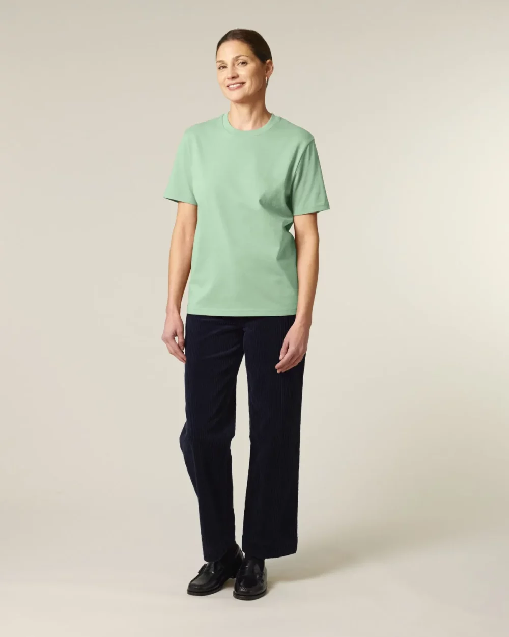 T-shirt bio unisexe Creator 2.0 coloris Misty Jade, porté, vue de face