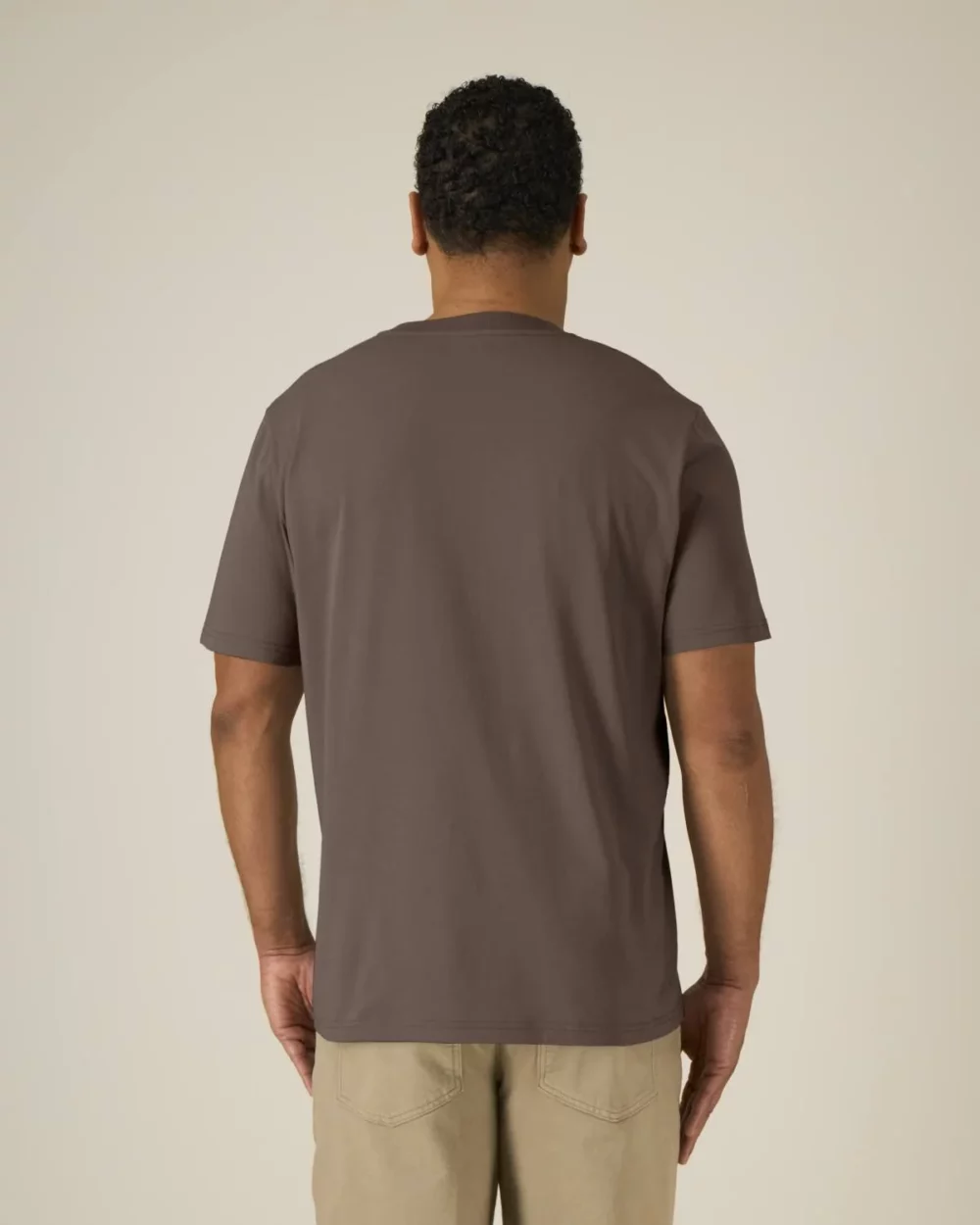 T-shirt bio unisexe Creator 2.0 coloris Mocha, porté, vue de dos