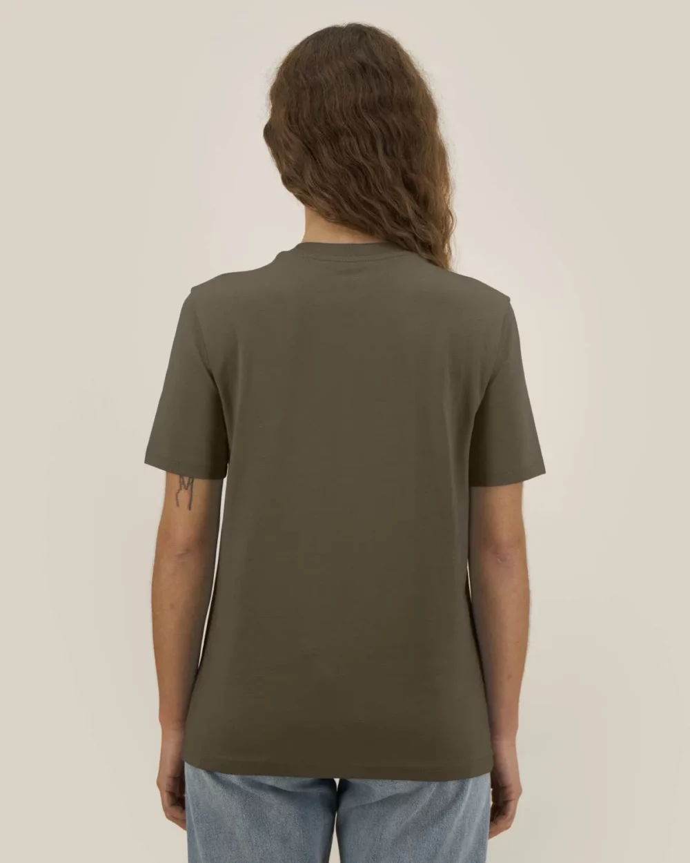 T-shirt bio unisexe Creator 2.0 coloris Mosstone, porté, vue de dos