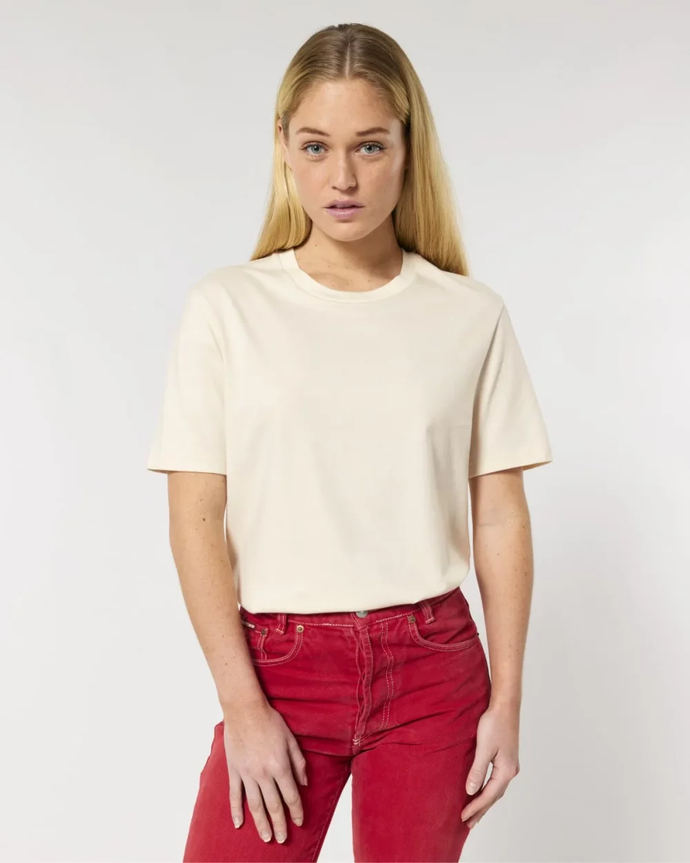 T-shirt bio unisexe Creator 2.0 coloris Natural Raw, porté, vue de face