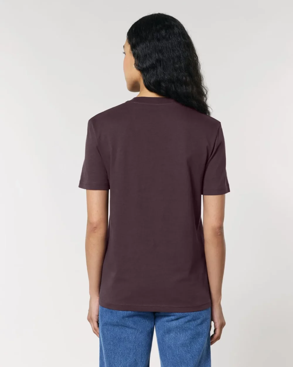 T-shirt bio unisexe Creator 2.0 coloris Red Brown, porté, vue de dos