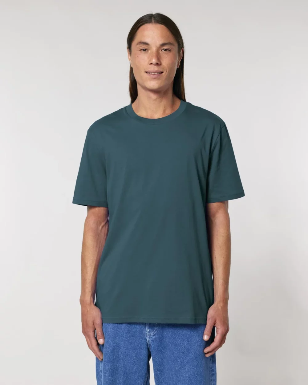 T-shirt bio unisexe Creator 2.0 coloris Stargazer, porté, vue de face
