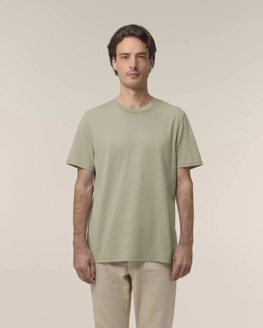 T-shirt bio unisexe Creator 2.0 coloris Stone, porté, vue de face