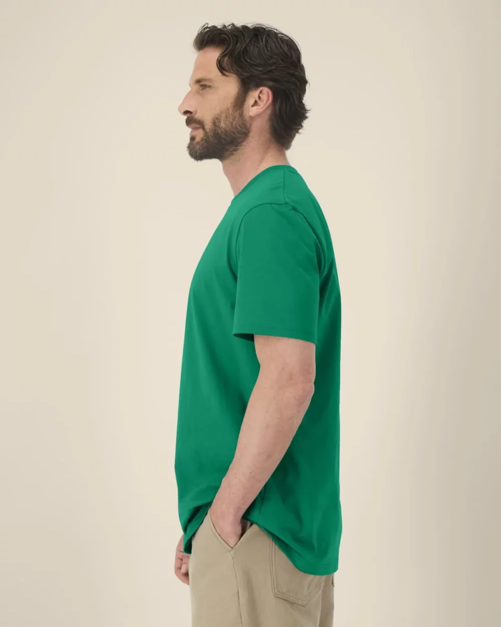 T-shirt bio unisexe Creator 2.0 coloris Verdant Green, porté, vue de face