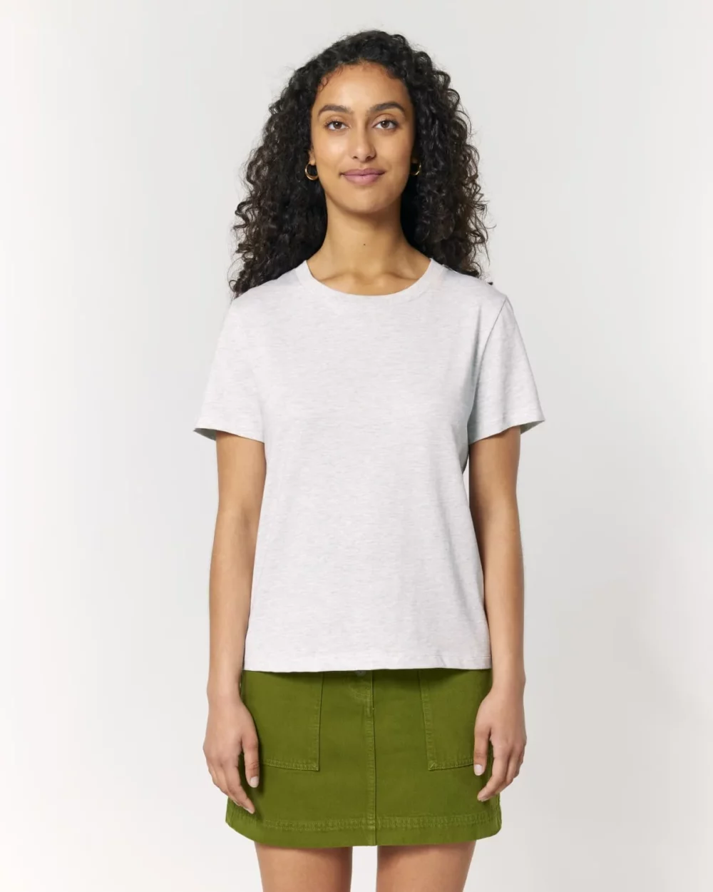 T-shirt bio femme Stella Muser coloris Cool Heather Grey, porté, vue de face