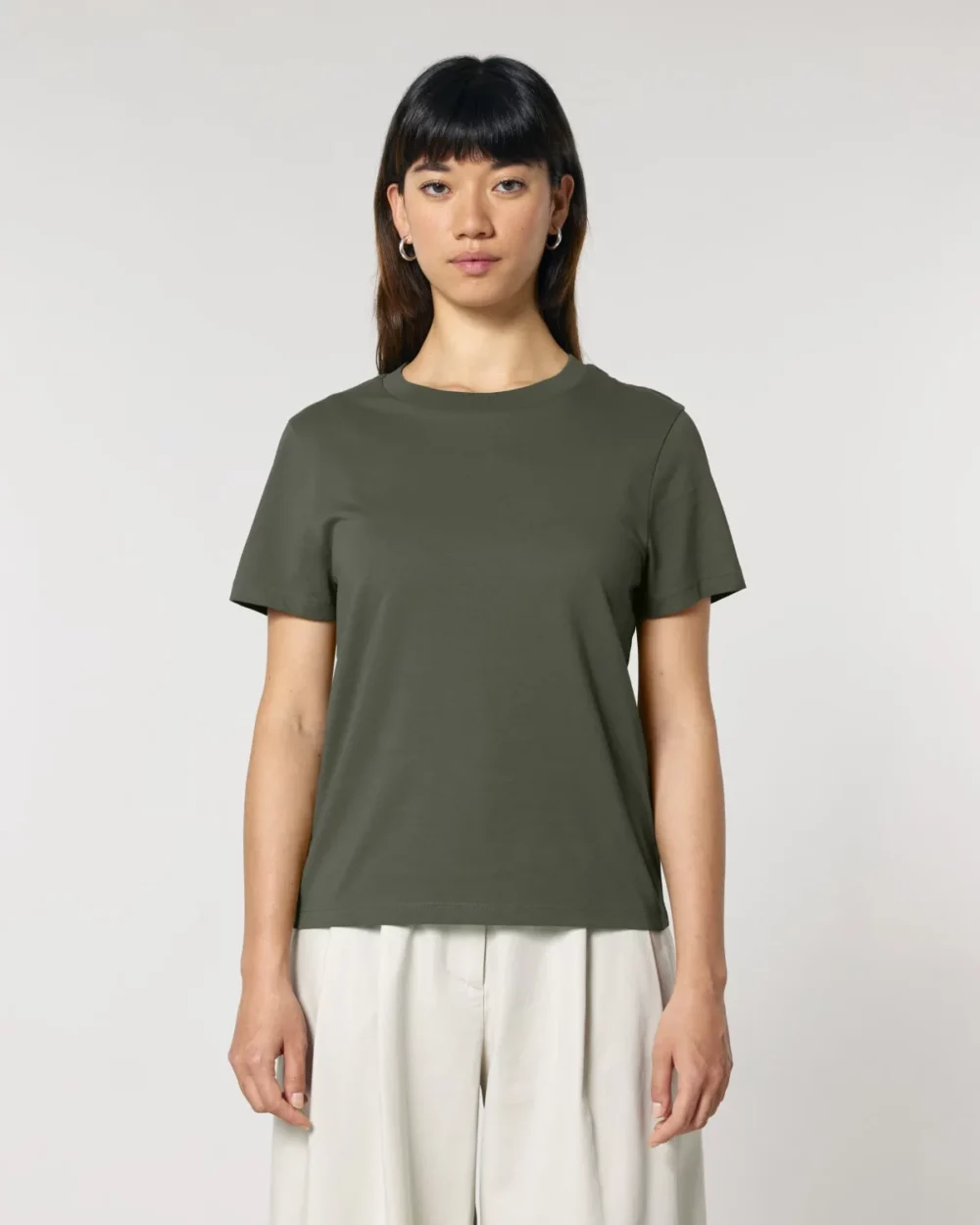 T-shirt bio femme Stella Muser coloris Khaki, porté, vue de face