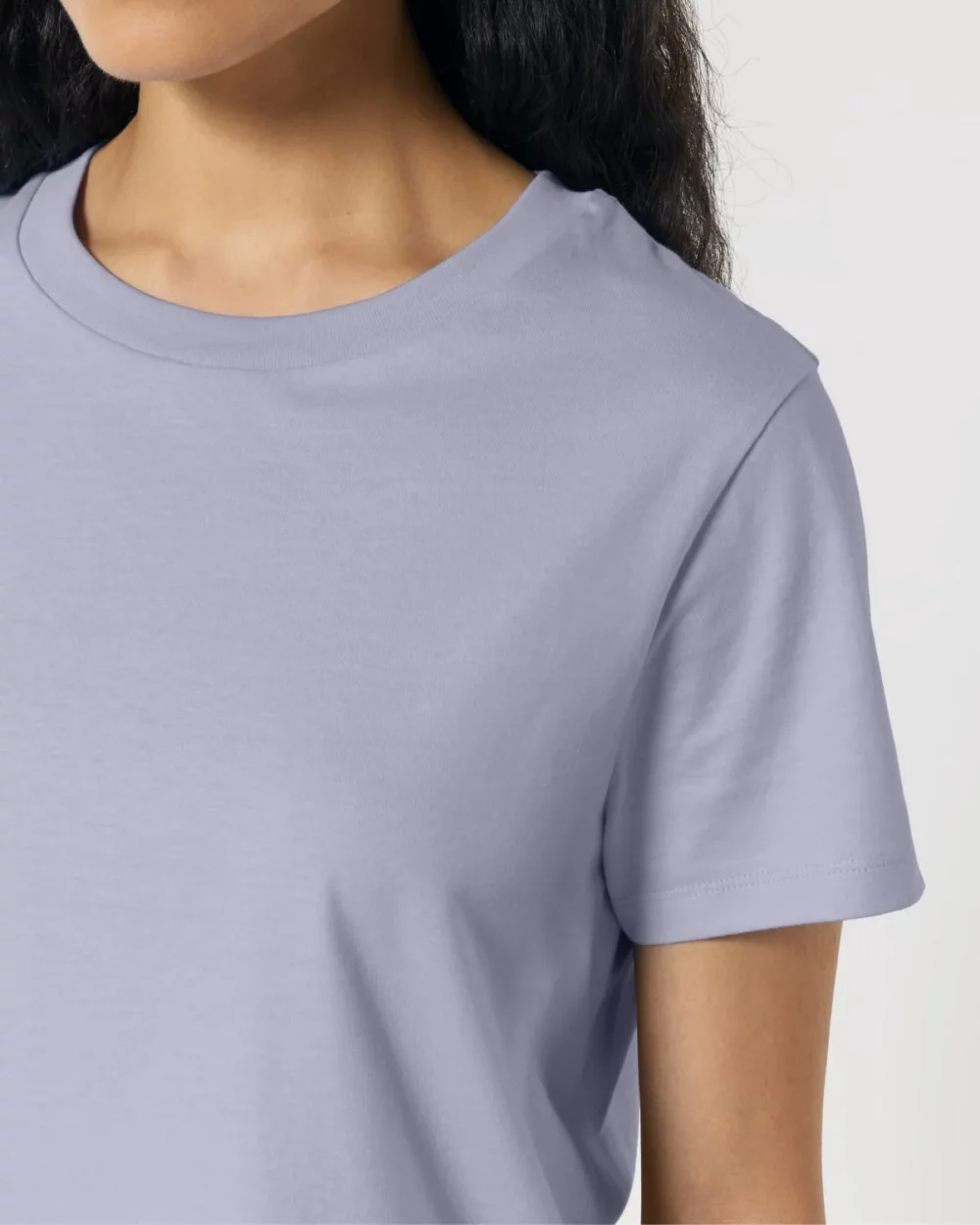 T-shirt bio femme Stella Muser coloris Lavender, détail porté