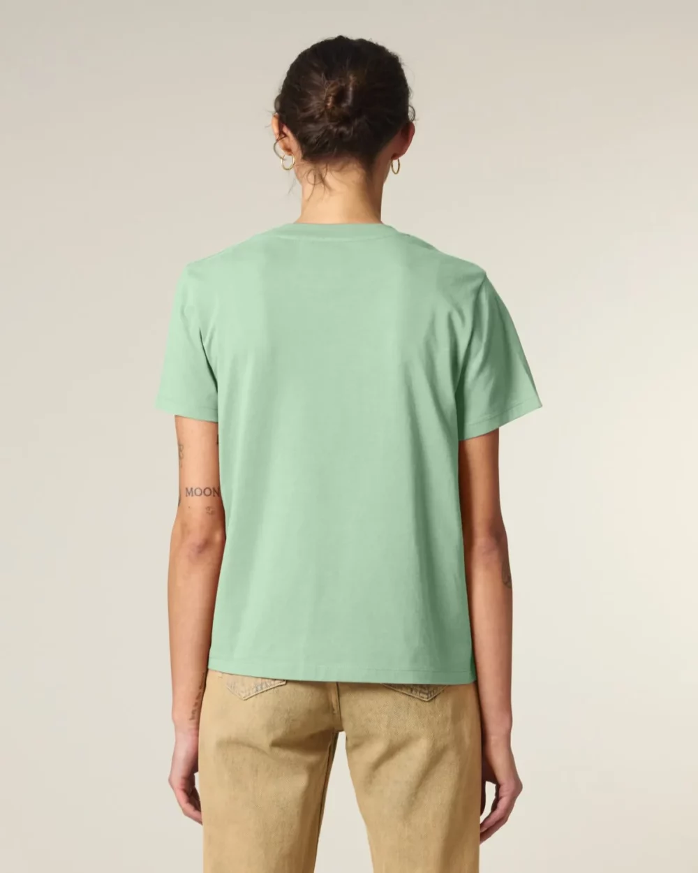 T-shirt bio femme Stella Muser coloris Misty Jade, porté, vue de dos