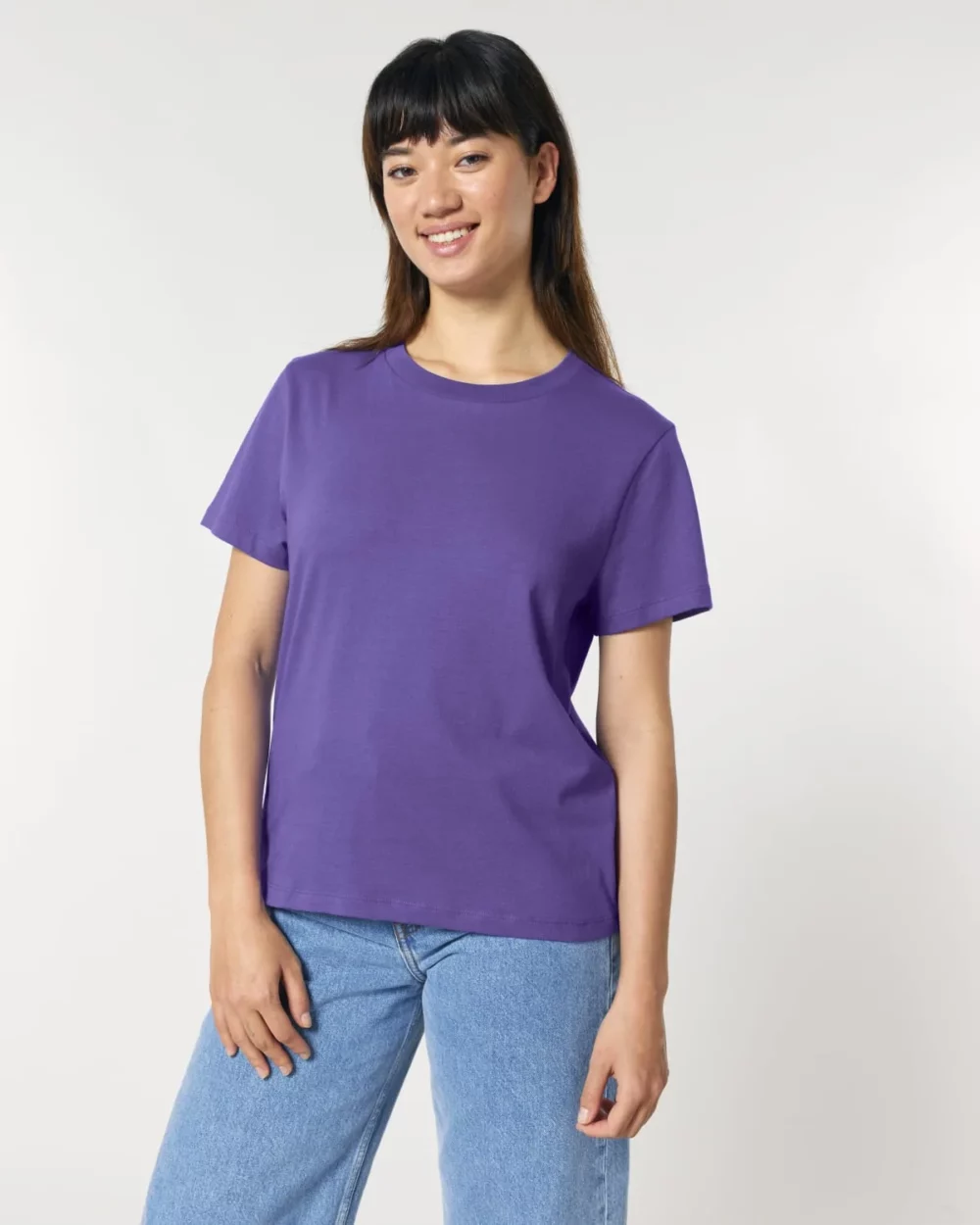 T-shirt bio femme Stella Muser coloris Purple Love, porté, vue de face
